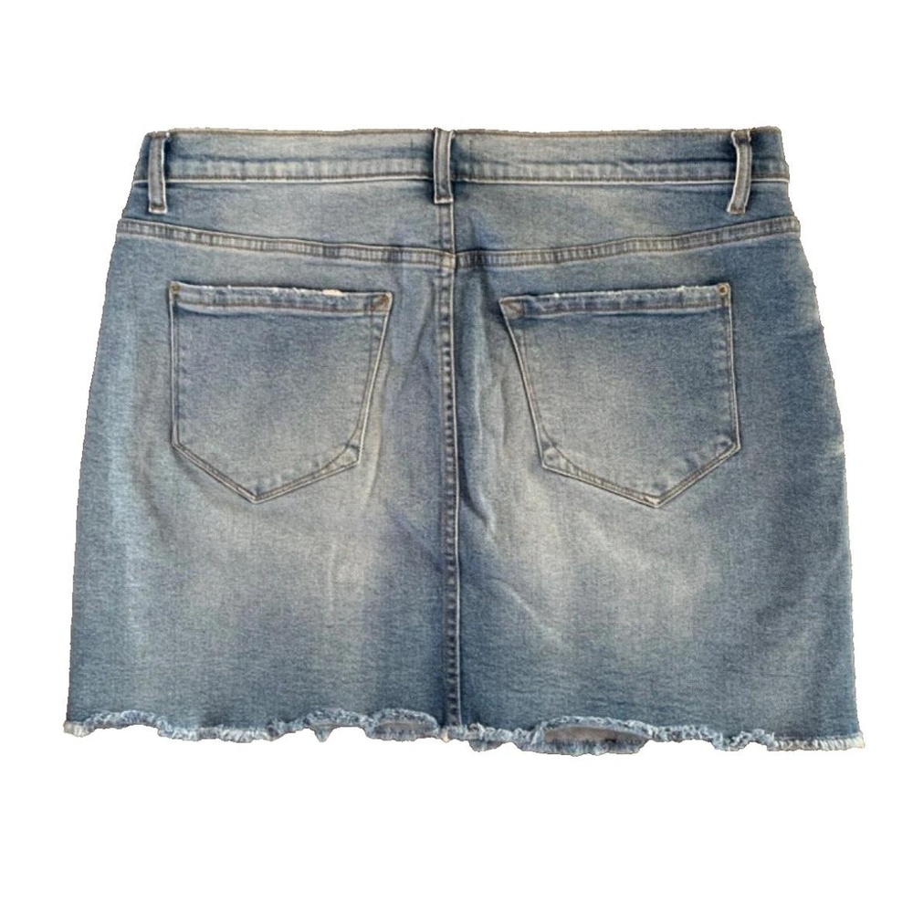 Kensie Jeans Frayed Mini Skirt Women’s Size 6/28 Light Blue Distressed Buttons - Picture 3 of 10